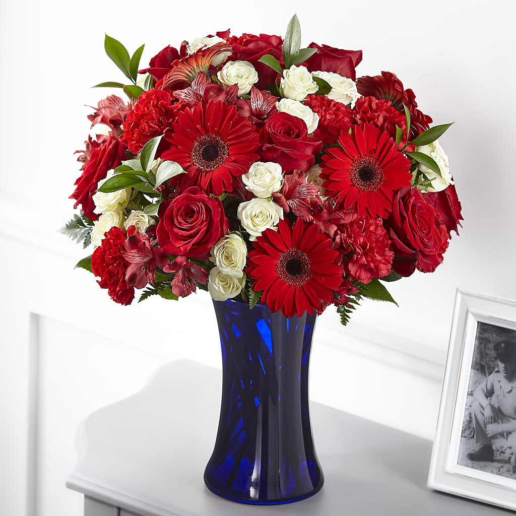 Hearts Embrace Bouquet – More Than Flowers, Jackson MS