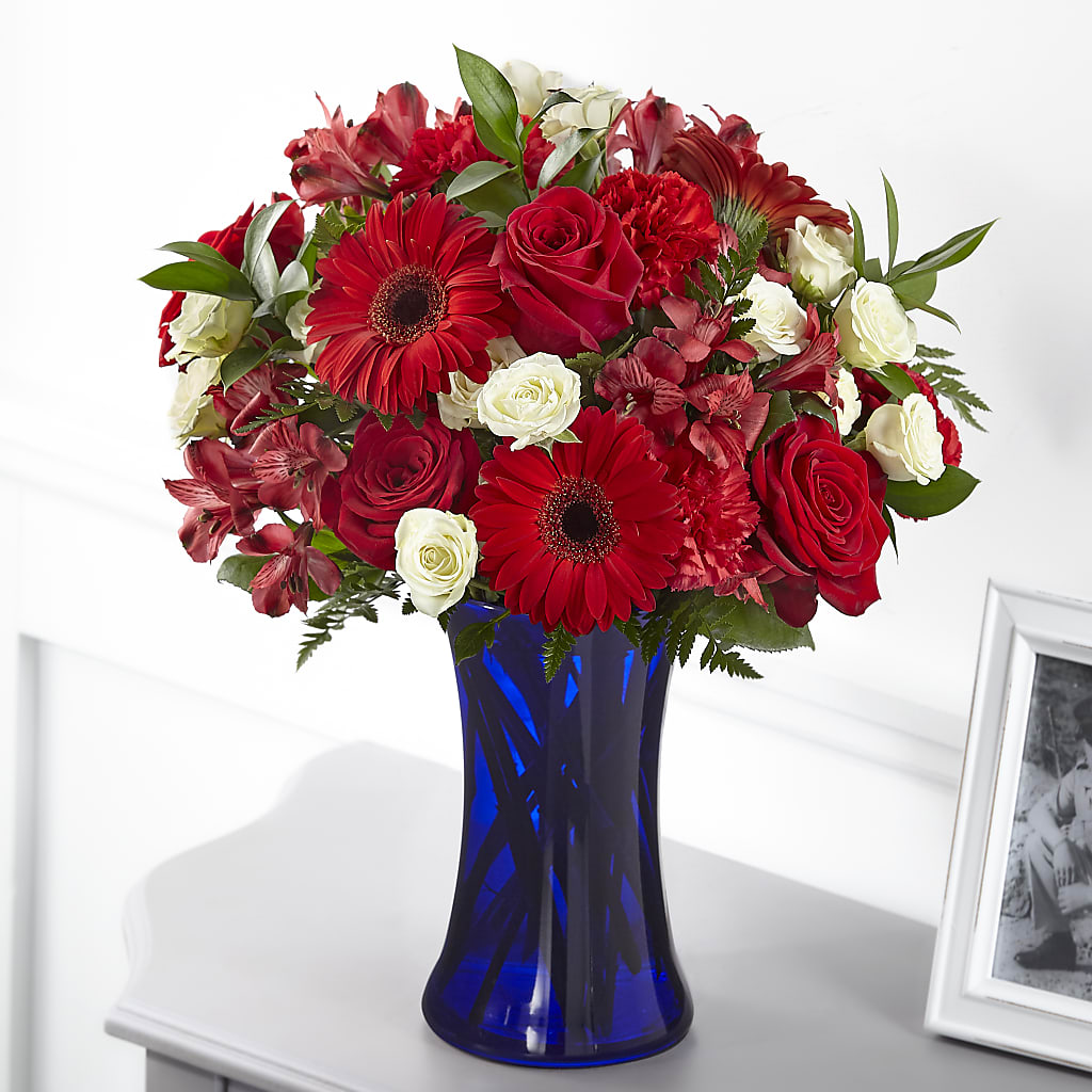 Hearts Embrace Bouquet – More Than Flowers, Jackson MS