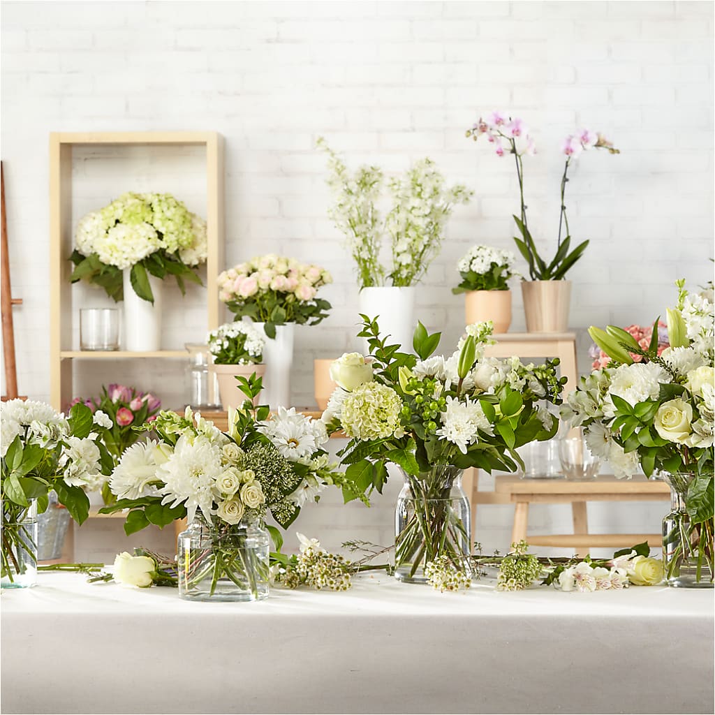 Classic Ivory – A Florist Original – More Than Flowers, Jackson MS