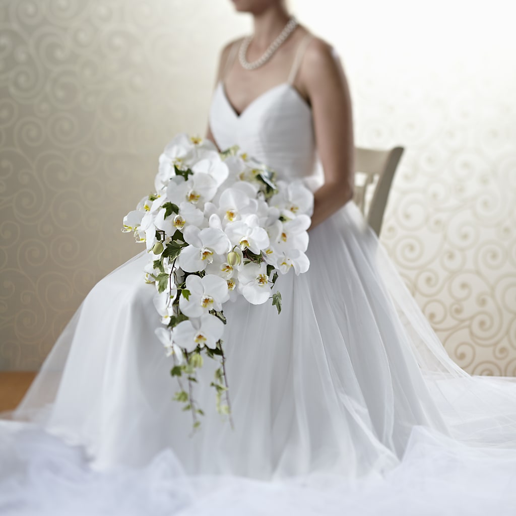 Classic White Bouquet – More Than Flowers, Jackson MS