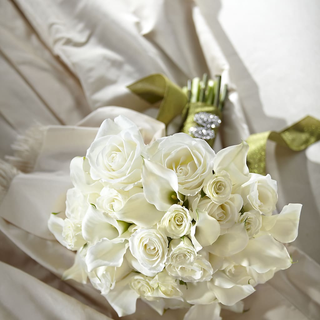 Serene Highness Bouquet – More Than Flowers, Jackson MS
