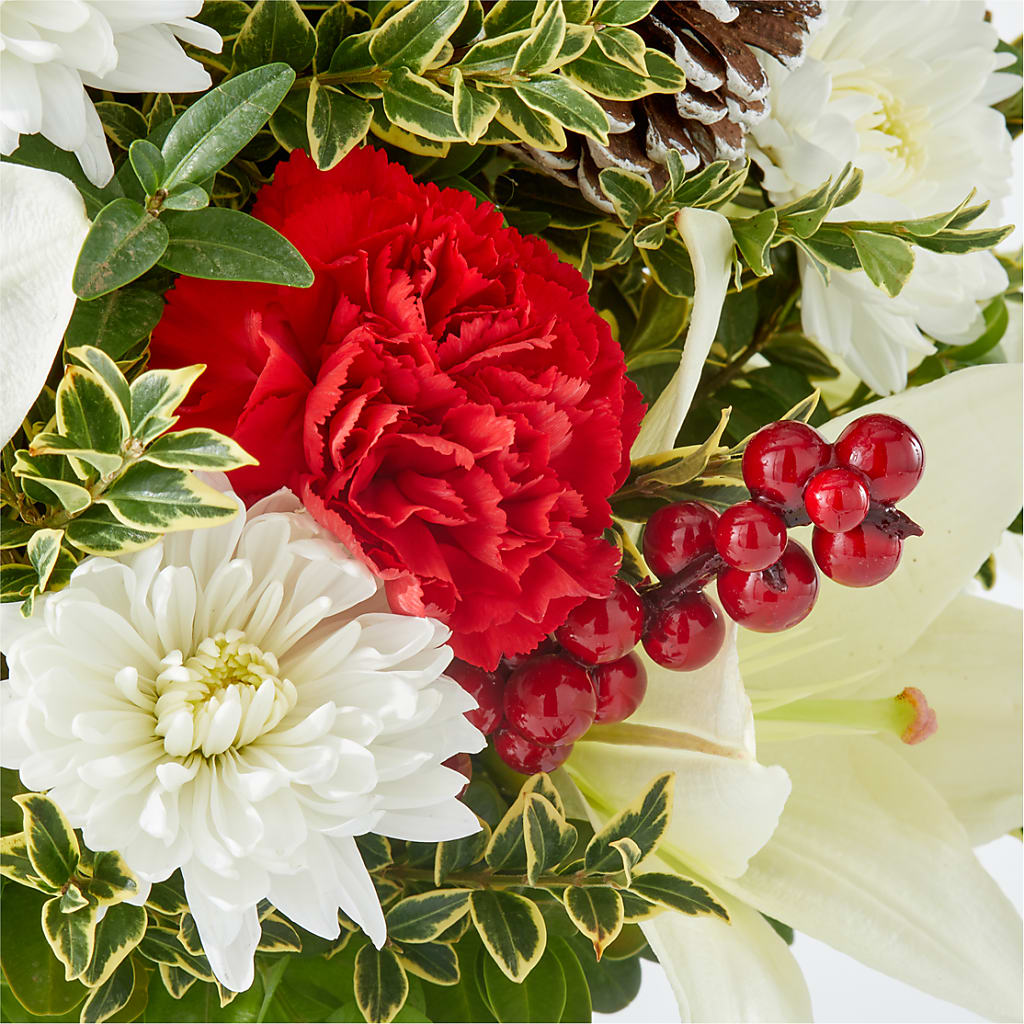 Festive Moments Tree –  More Than Flowers, Jackson MS