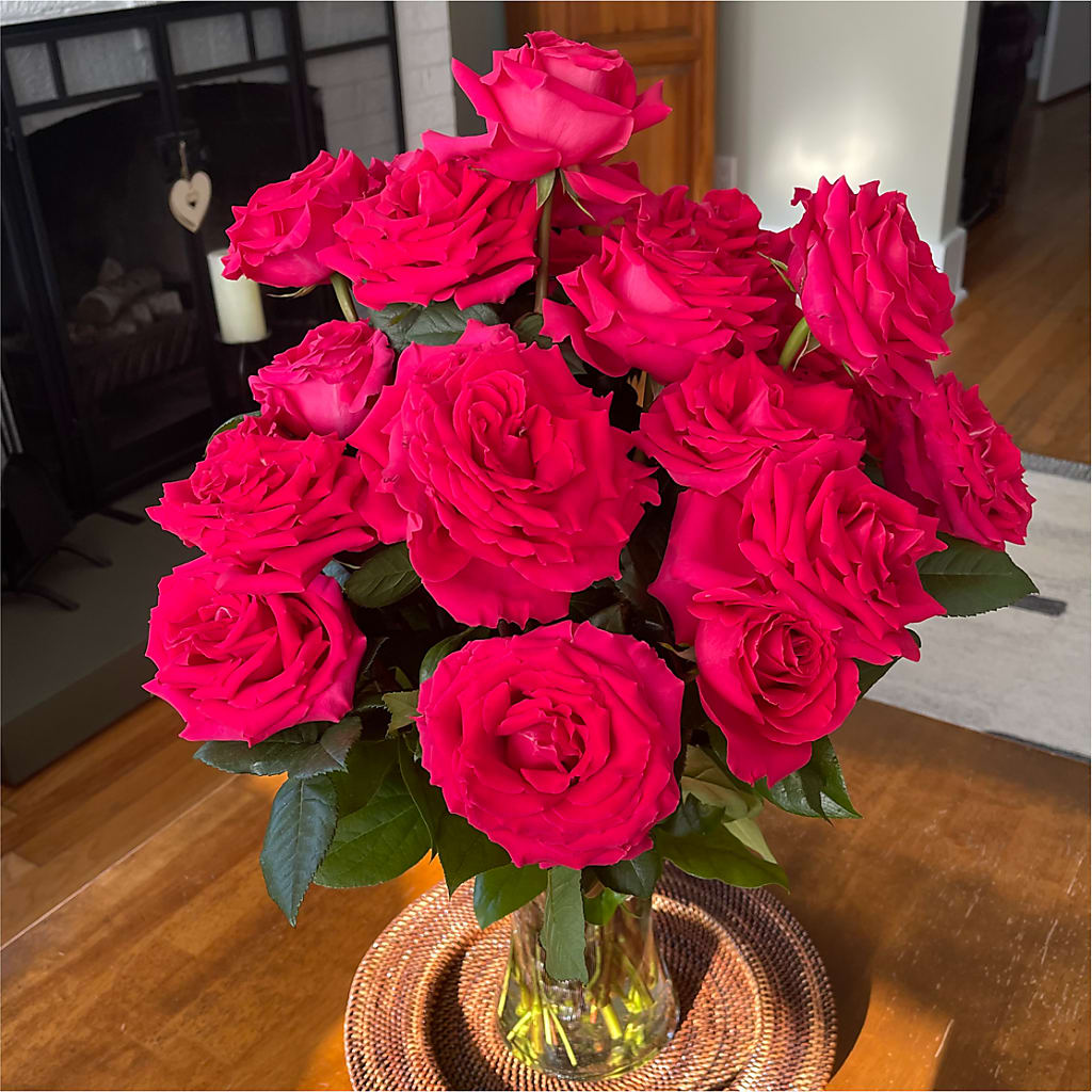Long Stem Pink Rose Bouquet –  More Than Flowers, Jackson MS