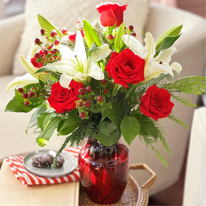Evergreen Delight Bouquet –  More Than Flowers, Jackson MS