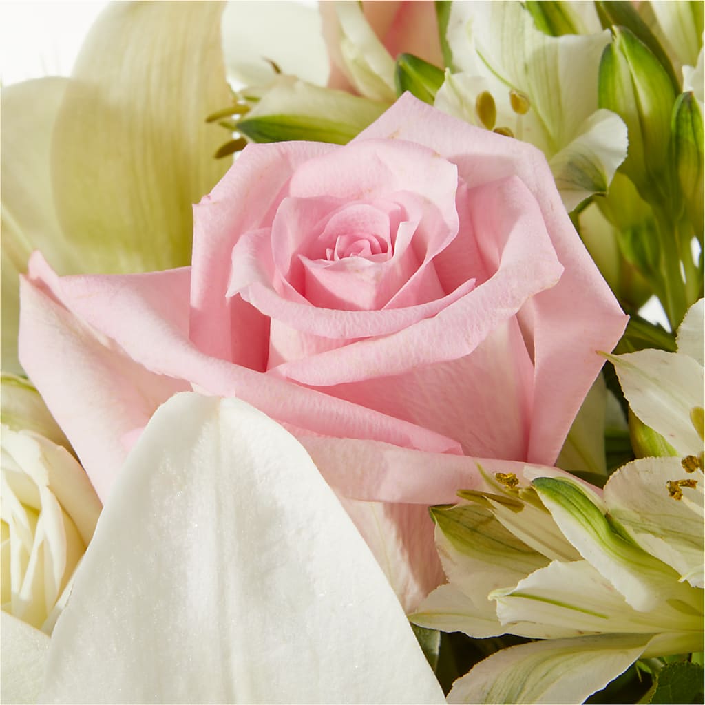 Kindhearted Bouquet –  More Than Flowers, Jackson MS